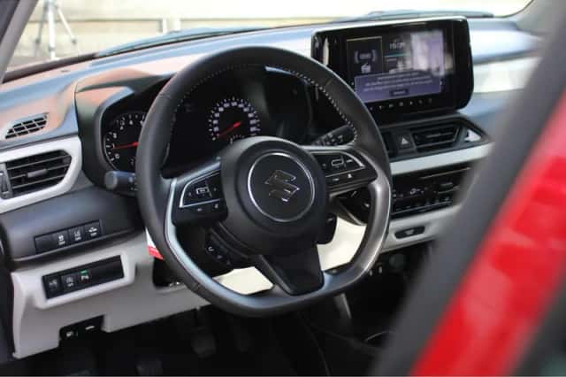 Suzuki Swift (2026) thumbnail 4