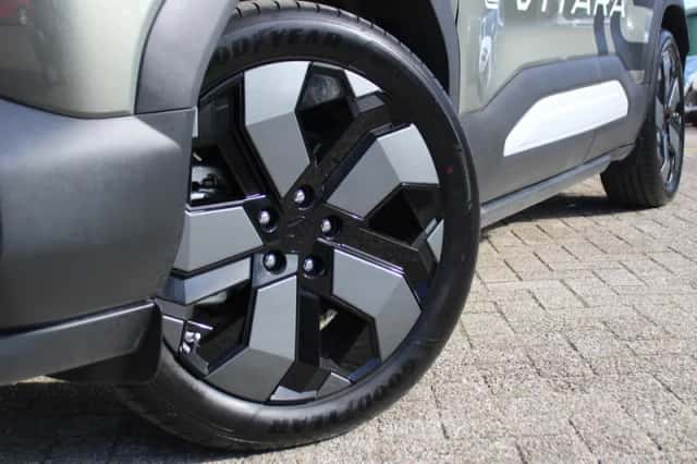 Suzuki E Vitara (2026) thumbnail 3