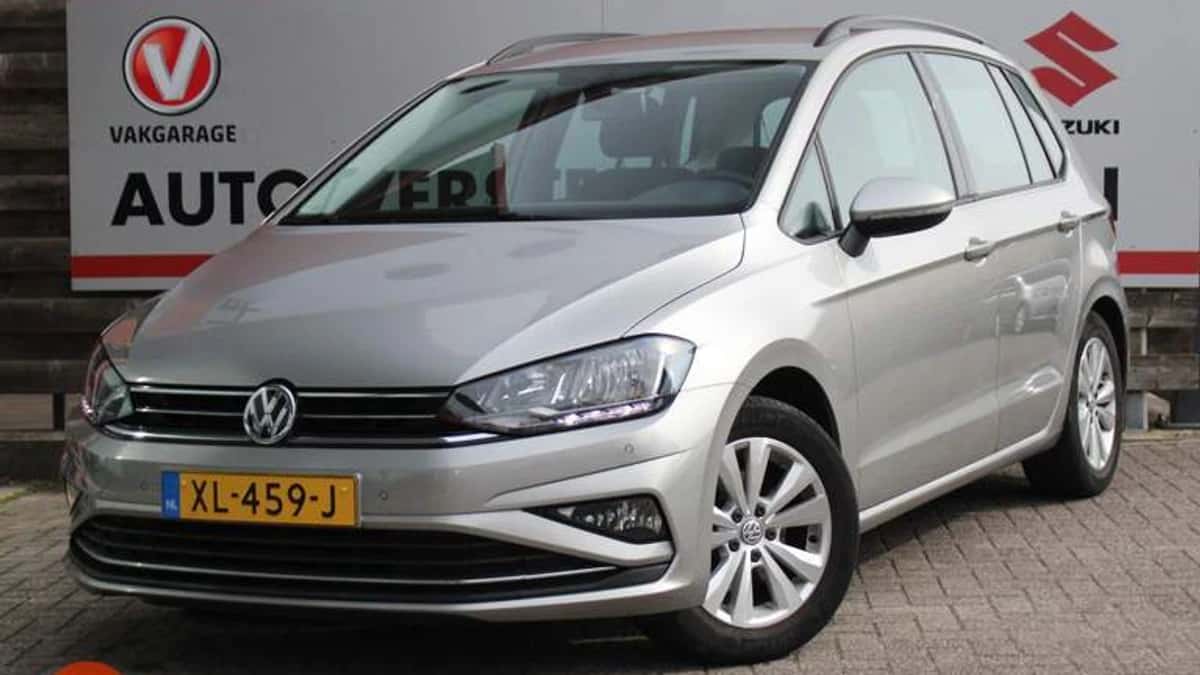 Volkswagen Golf (2019) — foto 1