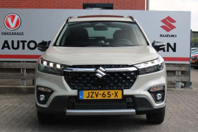 Suzuki S-Cross (2026) thumbnail 4