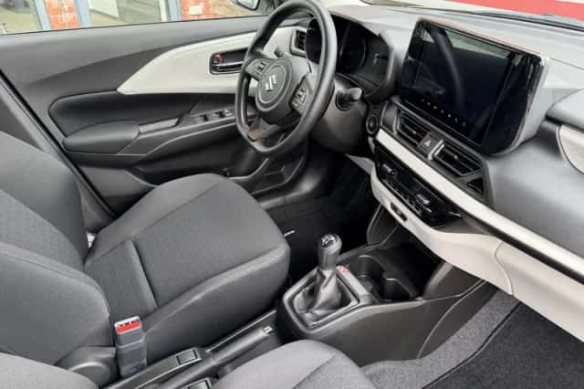 Suzuki Swift (2026) thumbnail 5