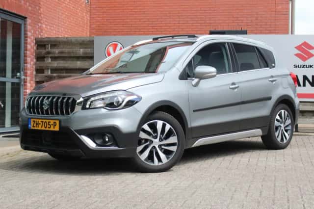 Suzuki S-Cross (2019) thumbnail 2