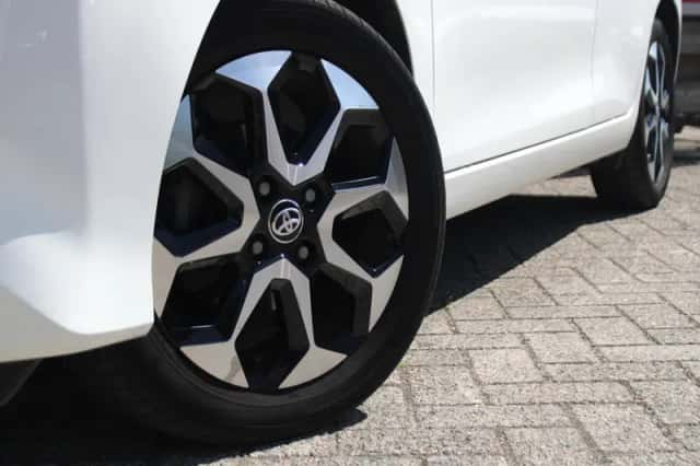 Toyota Aygo (2019) thumbnail 3