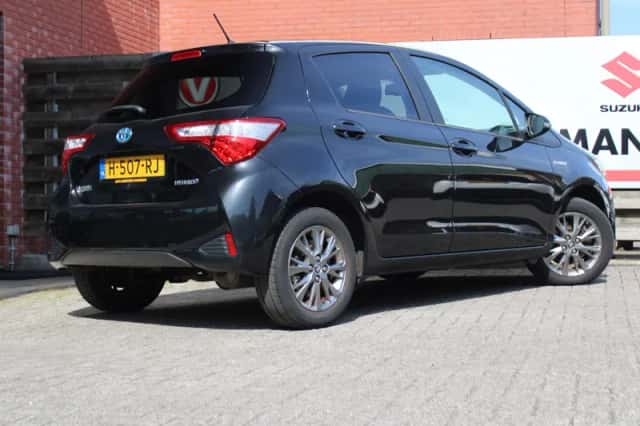 Toyota Yaris (2020) thumbnail 6
