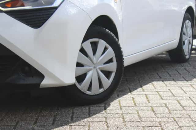 Toyota Aygo (2022) thumbnail 4