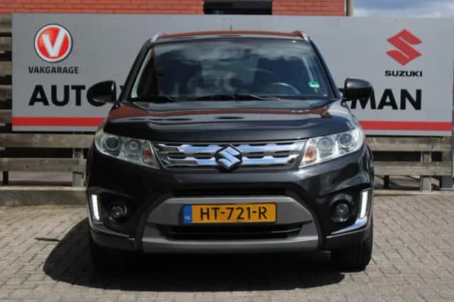 Suzuki Vitara (2016) thumbnail 6