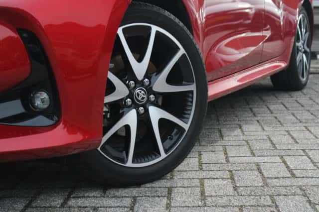 Toyota Yaris (2022) thumbnail 4