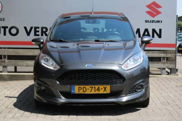 Ford Fiesta (2017) thumbnail 5