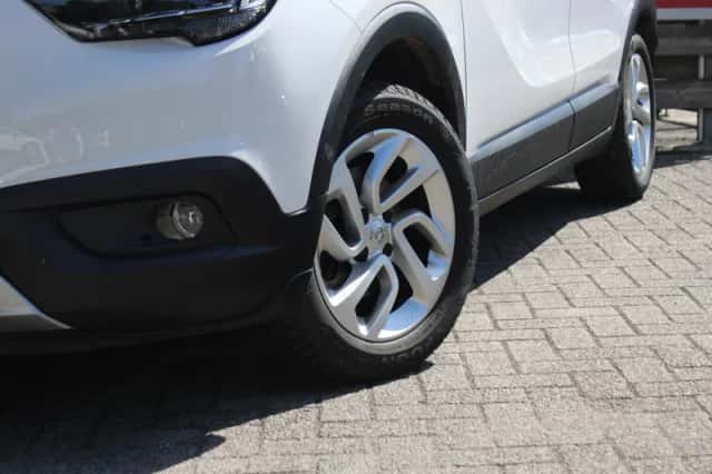 Opel Crossland X (2020) thumbnail 3