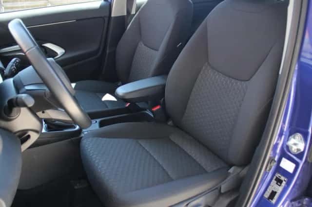 Toyota Yaris Cross (2024) thumbnail 5
