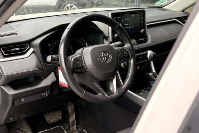 Toyota RAV4 (2020) thumbnail 4
