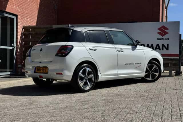 Suzuki Swift (2026) thumbnail 3