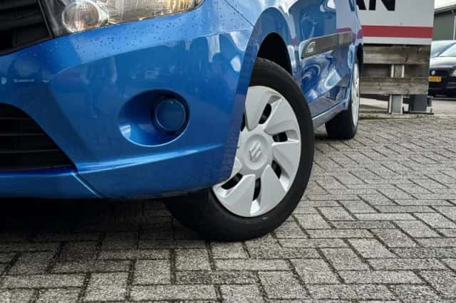 Suzuki Celerio (2017) thumbnail 3