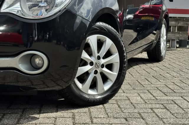 Opel Agila (2015) thumbnail 3
