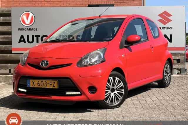 Toyota Aygo (2012) thumbnail 1