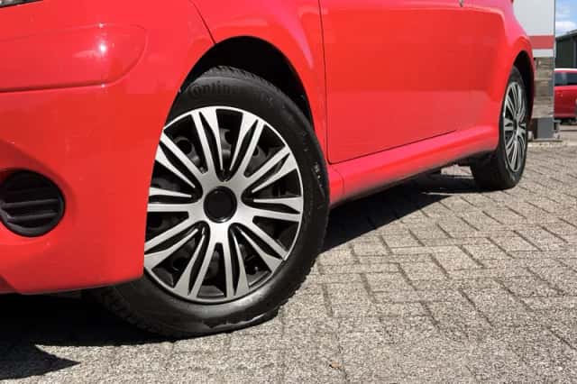 Toyota Aygo (2012) thumbnail 4