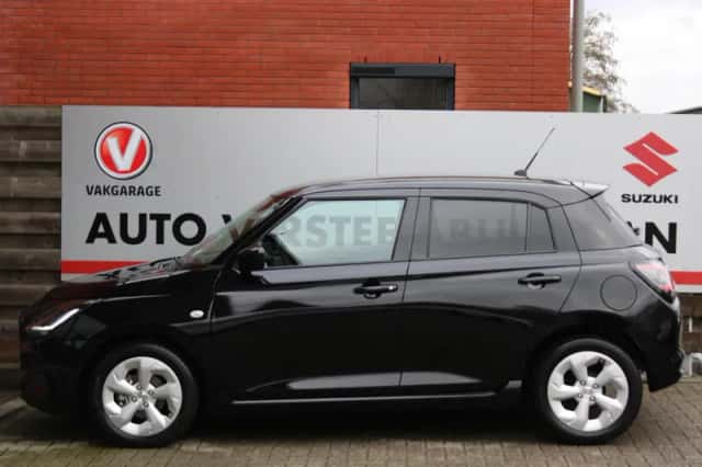 Suzuki Swift (2026) thumbnail 2