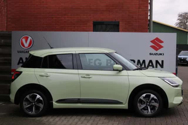 Suzuki Swift (2026) thumbnail 3