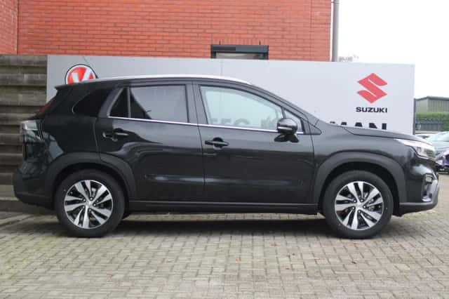 Suzuki S-Cross (2026) thumbnail 2