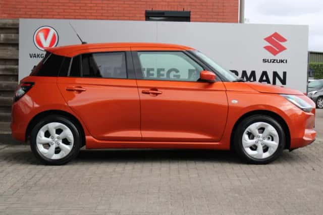 Suzuki Swift (2026) thumbnail 4
