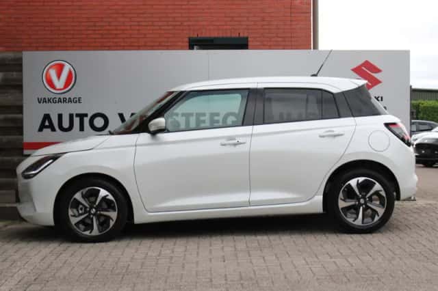 Suzuki Swift (2026) thumbnail 5