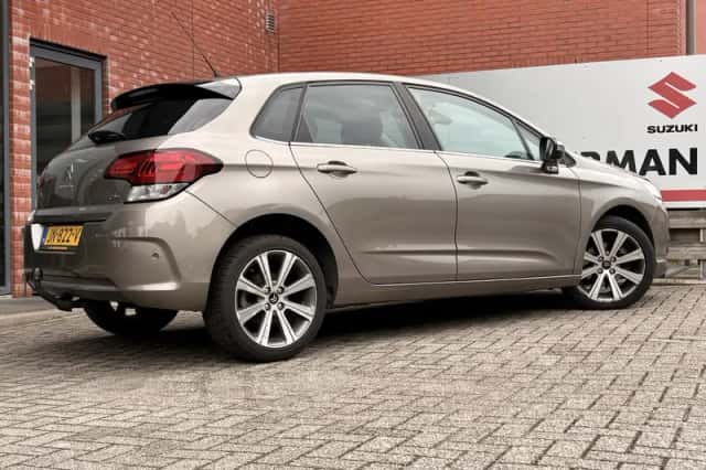 Citroën C4 (2016) thumbnail 3