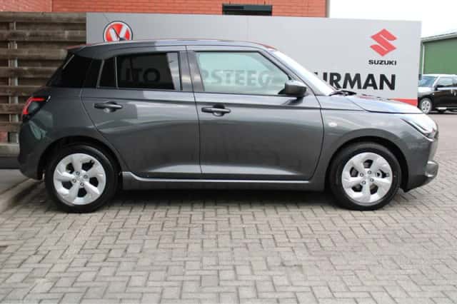 Suzuki Swift (2026) thumbnail 2