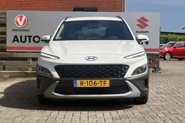Hyundai Kona (2021) thumbnail 6