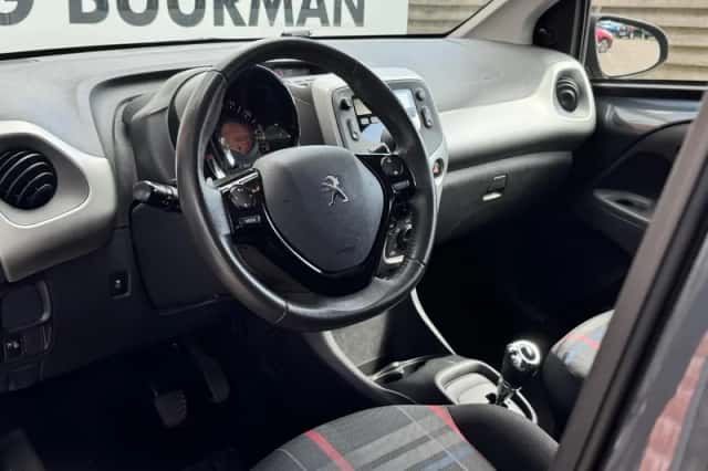Peugeot 108 (2014) thumbnail 5