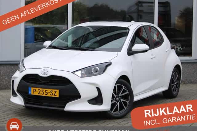 Toyota Yaris (2022) thumbnail 1