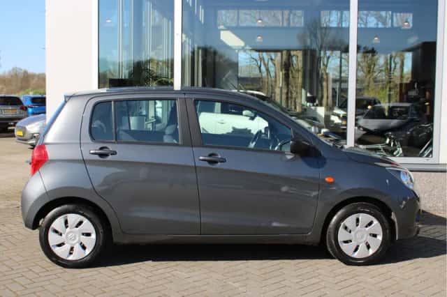 Suzuki Celerio (2017) thumbnail 3