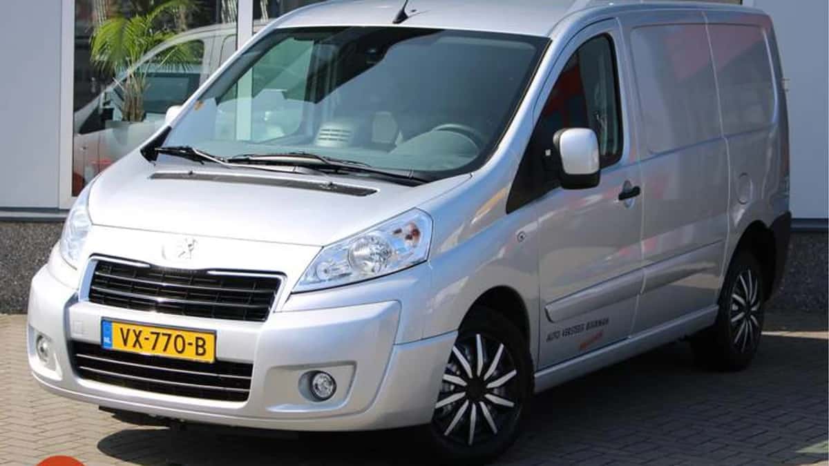 Peugeot Expert (2016) — foto 1