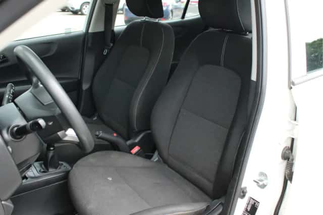 Kia Picanto (2019) thumbnail 6