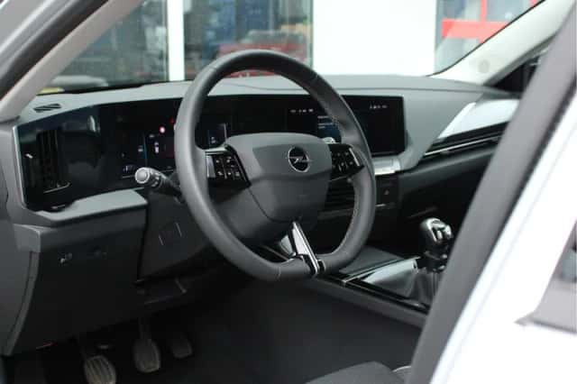 Opel Astra (2024) thumbnail 6