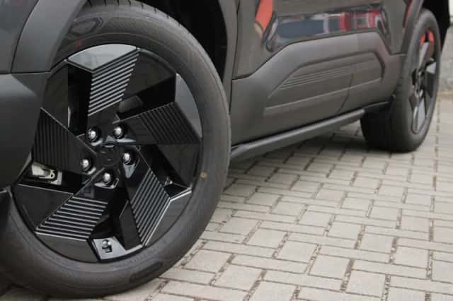 Suzuki E Vitara (2026) thumbnail 2