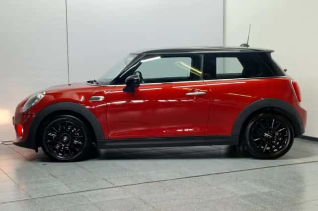 MINI Cooper (2016) thumbnail 4
