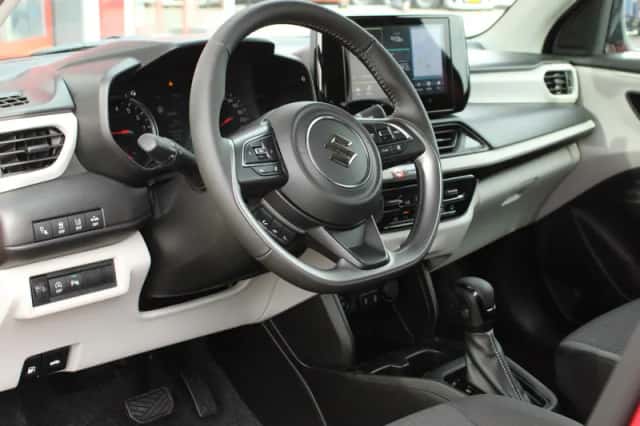 Suzuki Swift (2026) thumbnail 5