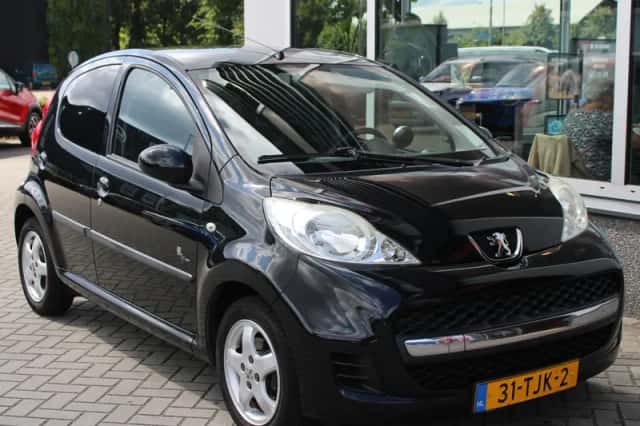 Peugeot 107 (2012) thumbnail 6