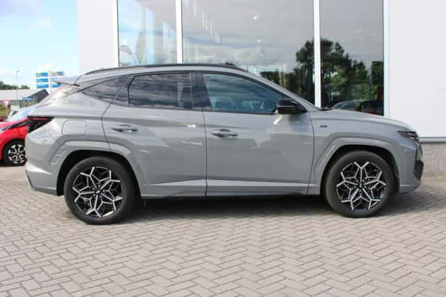Hyundai Tucson (2023) thumbnail 3