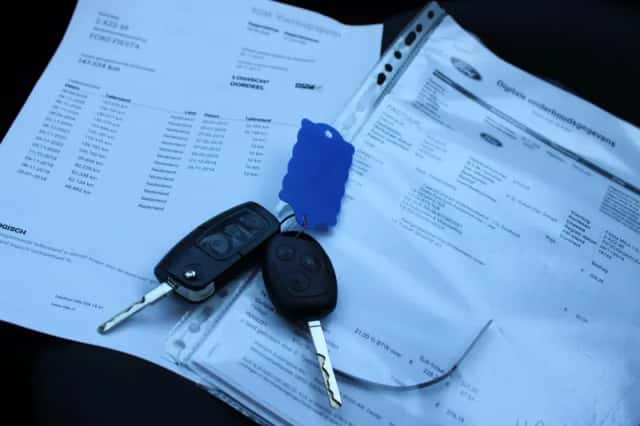Ford Fiesta (2014) thumbnail 6