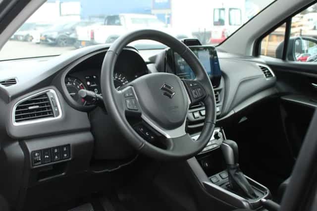 Suzuki S-Cross (2026) thumbnail 5