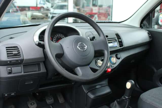 Nissan Micra (2006) thumbnail 4