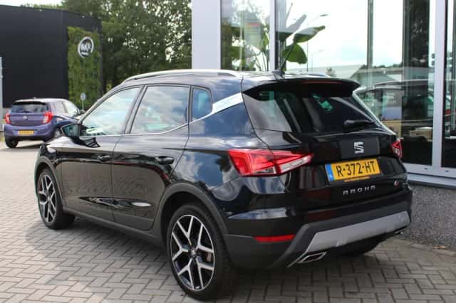 SEAT Arona (2020) thumbnail 4