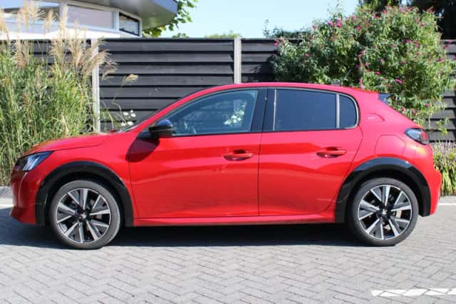 Peugeot 208 (2022) thumbnail 6