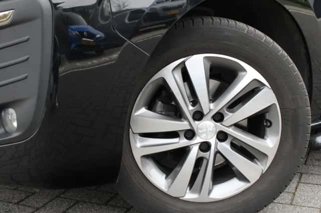 Peugeot Expert (2022) thumbnail 2