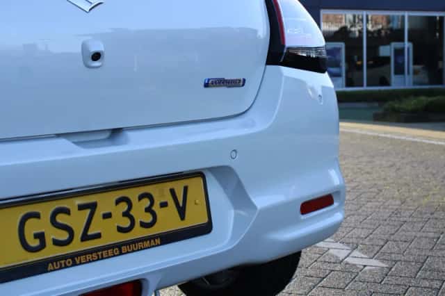 Suzuki Swift (2025) thumbnail 6