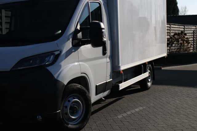 Peugeot Boxer (2024) thumbnail 2