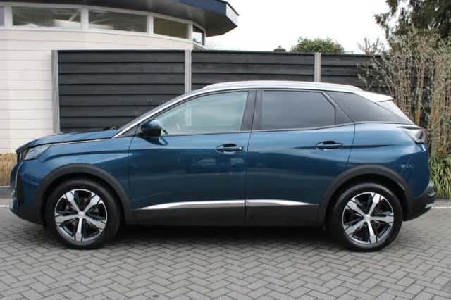 Peugeot 3008 (2021) thumbnail 6