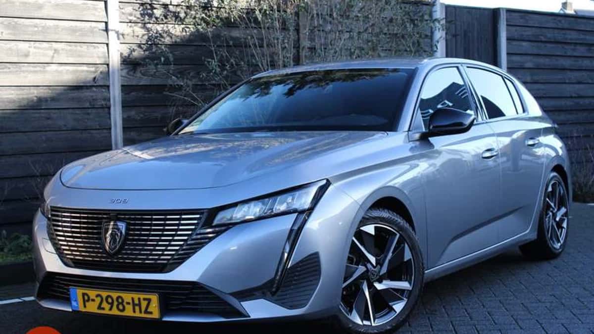 Peugeot 308 (2022) — foto 1