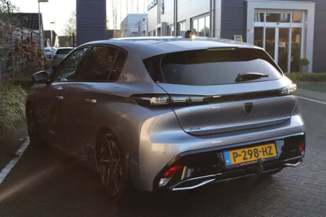 Peugeot 308 (2022) thumbnail 6